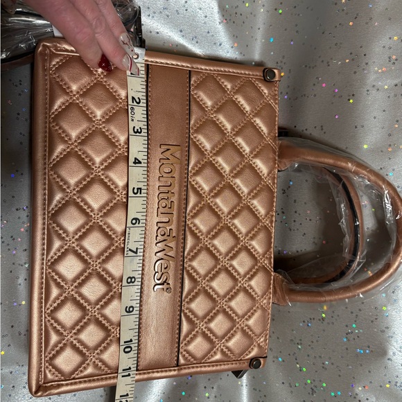 Beautiful  Rosegold Montana West Quilted handbag/crossbody bag - Picture 4 of 8